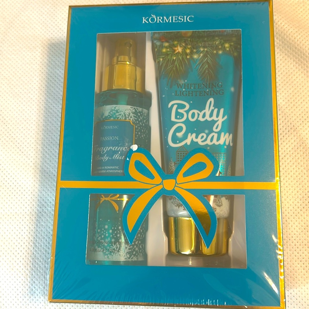 Kormesic Passion Fragrance Body Care Set.   New In Box